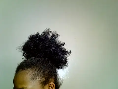 Sexy_strawberina webcam