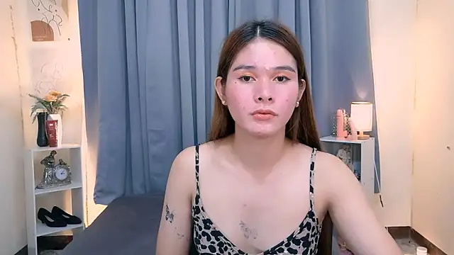 Mimi_Mckinley webcam
