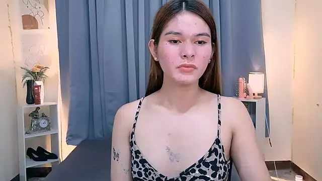 Mimi_Mckinley webcam