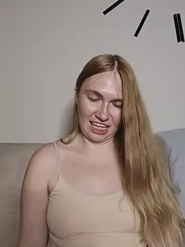 KisaVixen live cam on StripChat