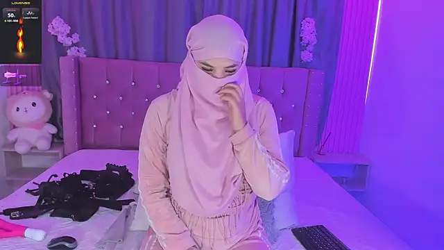 Nayla-Mouna webcam