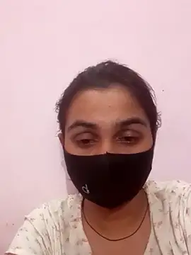 TRISHA0404 webcam