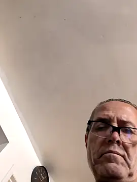 bobby69cock webcam