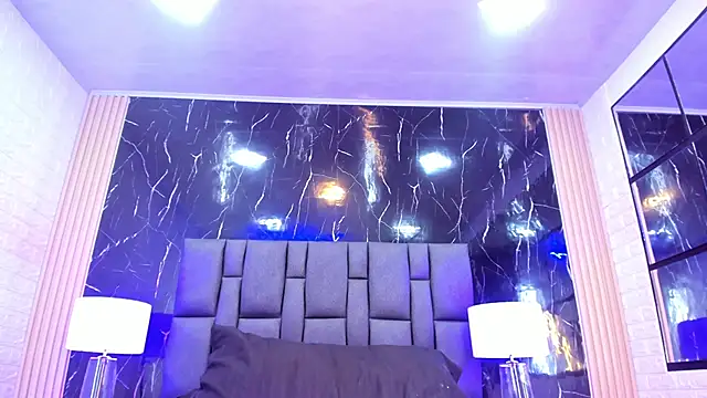 BustyGlow webcam