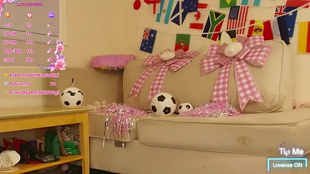 Milky_flexy_cat webcam