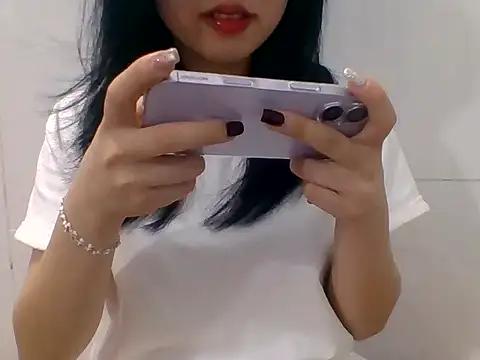 kiraa-007 webcam