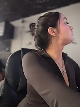 Isabella-Teen