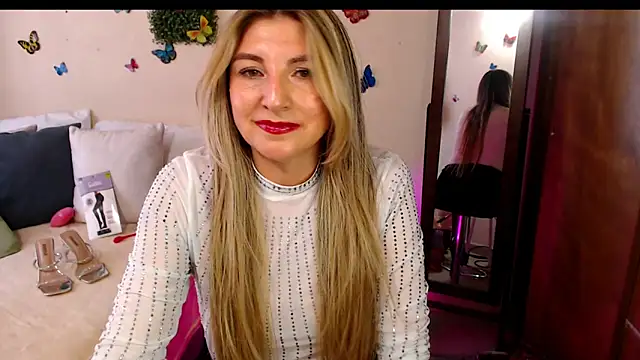 Jolie-Mature webcam