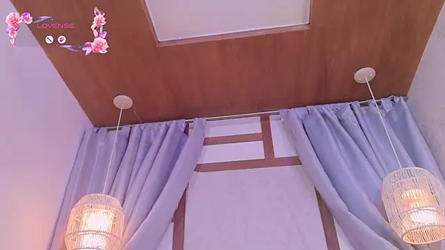 RenataLeclair webcam
