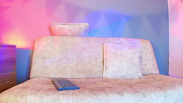 jade_brunnette webcam