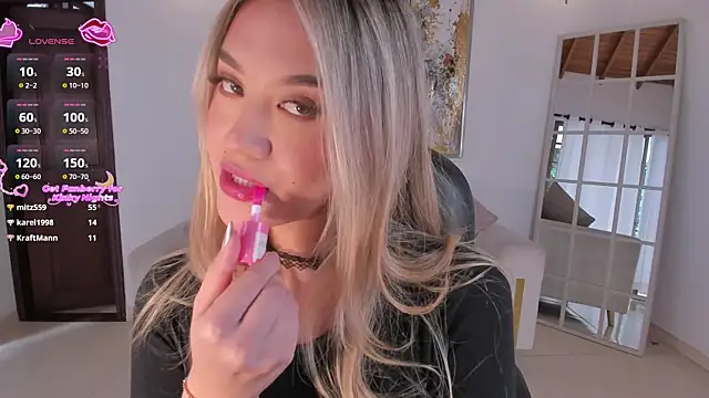 RebeccaHudson webcam