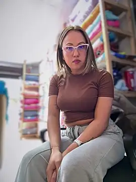 VIOLETA-25_ webcam