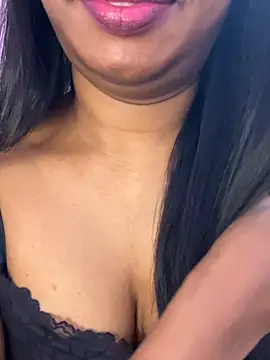 Tamil_Maaya webcam