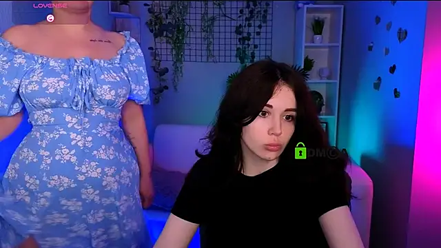 riley_sanders webcam