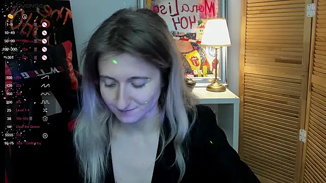 CamillaDreamer webcam