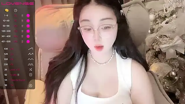 Monica-666888- webcam
