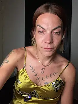 Sophiaat40 webcam