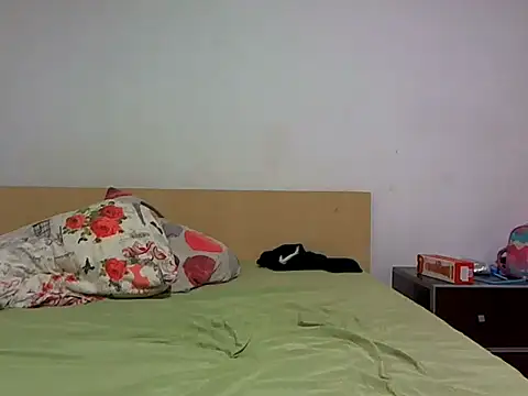 kassandra_swee webcam