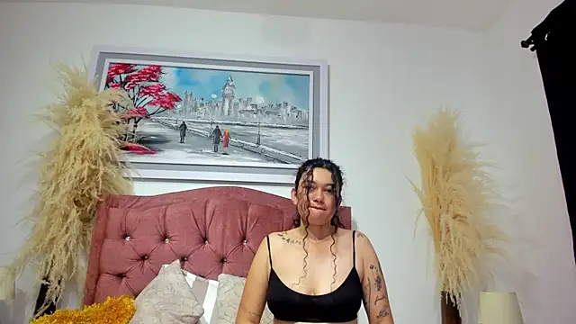 ArianaLaurent webcam