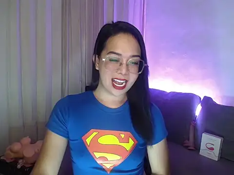 femininetranscummer webcam