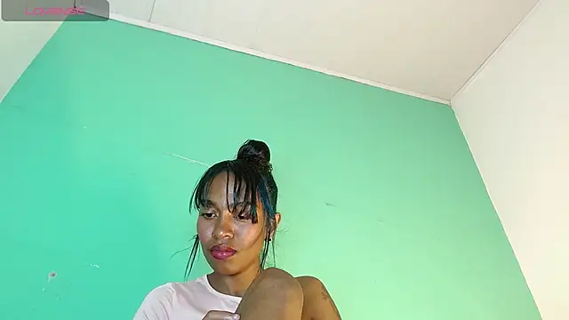 avaleri_cherry webcam