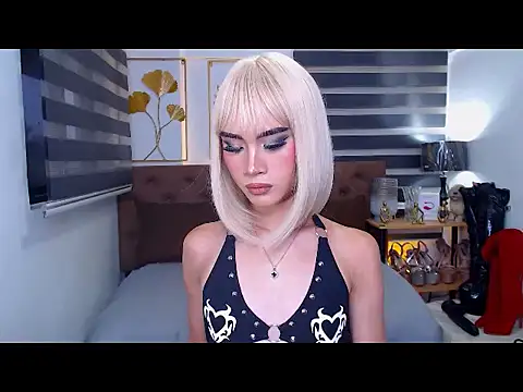 JuicyCockThea webcam