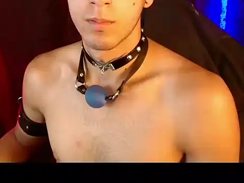 dark_men1 webcam