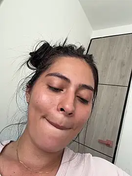 Sophie__Foxxx live sex cam