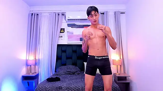 Funny_GirlsW webcam