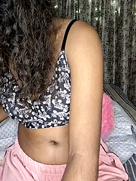 Akni_ live cam on StripChat