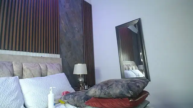 linda_cabal webcam