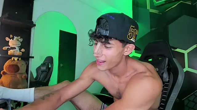 MaxiimoRomano_ webcam