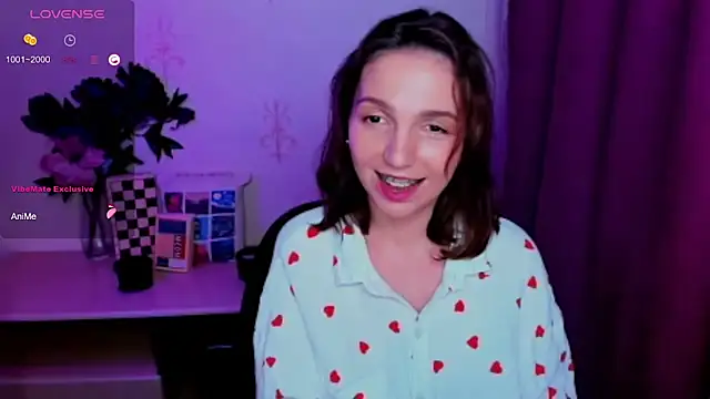 KindHazelHere_ live cam on StripChat