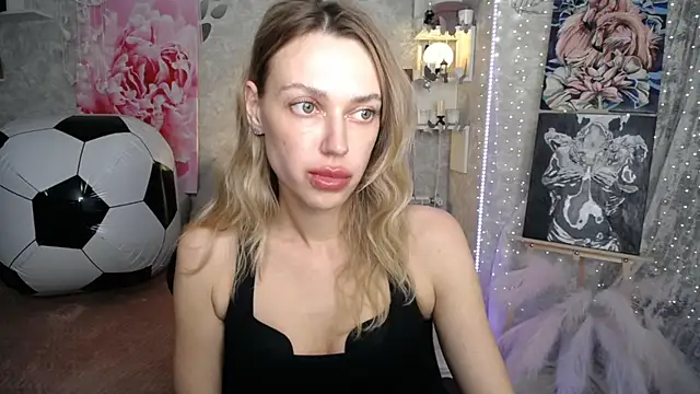 NickyAdamidi live cam on StripChat