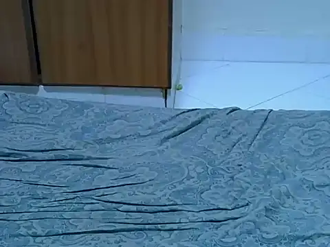 icy_pearl webcam