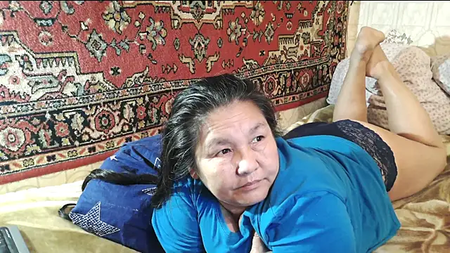 Zulfiya_Bruce webcam