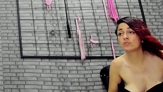 MissCyndee_Loren webcam