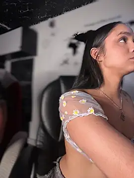Isabella-Teen webcam