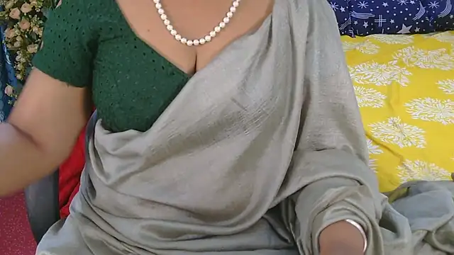 Mallu_Manisha live cam on StripChat