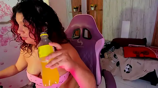 Emily_Coper18 webcam