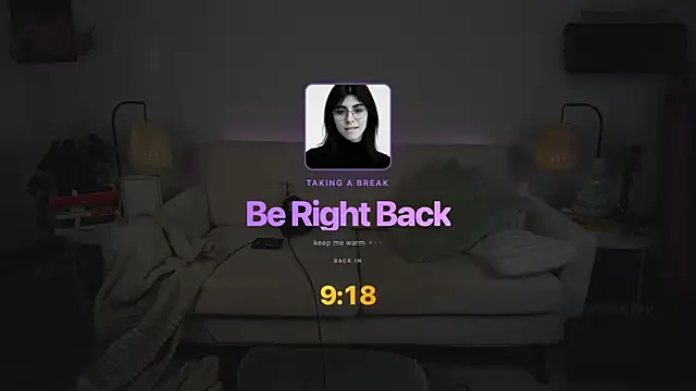 itschloelaurent's live cam