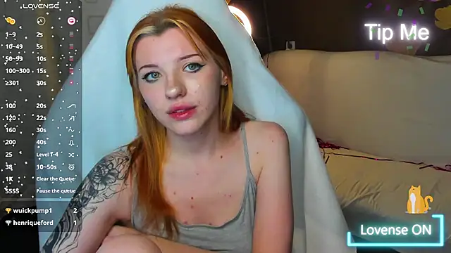 MeganNewCat webcam