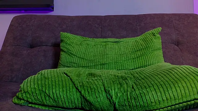 AndrewKenoxx__ webcam