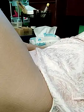 QueenSoreal webcam