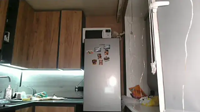 delightful_sofi webcam