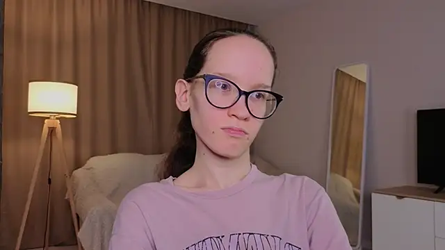 BettyBrowni webcam