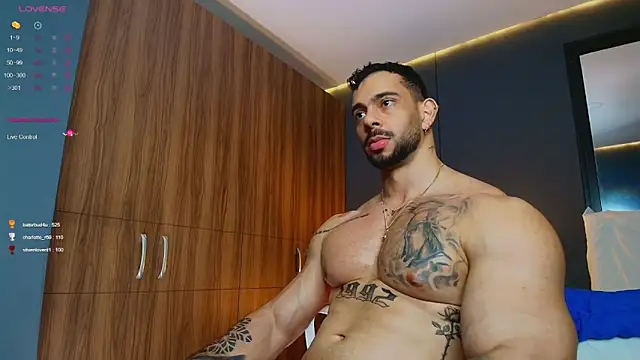 massimo_visconti (M young) - 💥show ass + 10 spanks💥