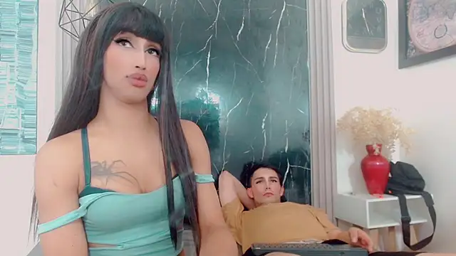 hilary_rodriguez webcam