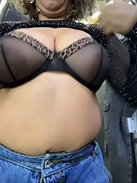 Katti_Barrera webcam