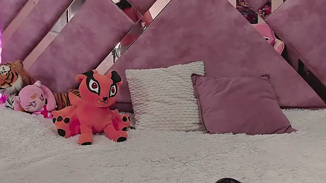 tigerbaby_ webcam